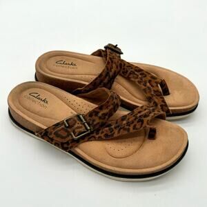 Clarks Collection Brynn Madi Leopard Leather Comfort Casual Thong Sandals 9.5